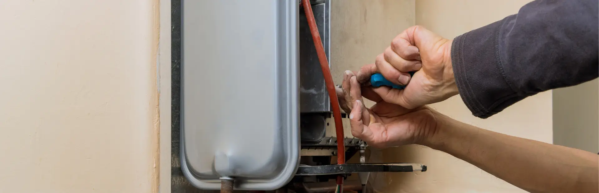 breadcrumb hero Tankless Water Heater Installations